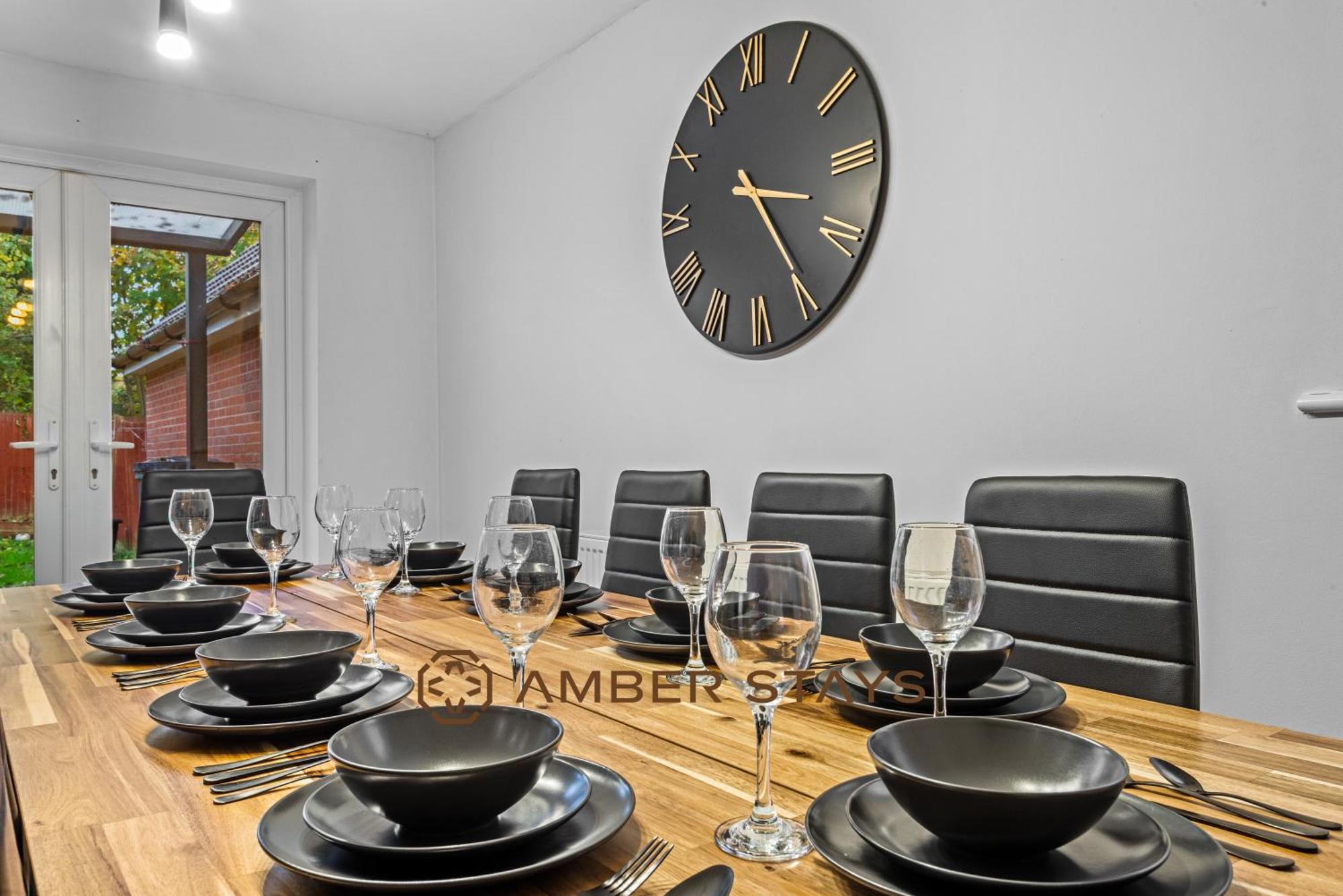 Spacious 5 Bed House In Reading By Amber Stays, Perfect For Business & Contractors, Sleeps 12! Exterior foto